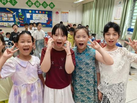 童心展才艺  逐梦向未来 ——人民小学举行创客艺术节暨庆“六一”文艺汇演及游园活动