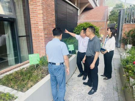 罗湖区中医院郭春江书记莅临罗湖外语小学调研中医药进校园项目