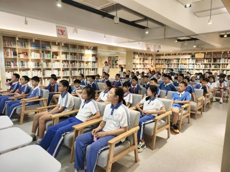心有边界 ▪ 坚守自我 ——深圳市翠北实验小学开展禁毒知识专题讲座