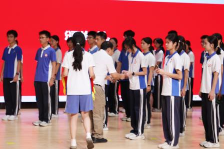 青春逢盛世，奋斗正当时——深圳北理莫斯科大学附属布心中学隆重举行新团员入团仪式