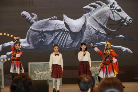 凤光小学美育实践成果亮相全国美术教材培训会