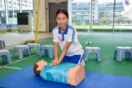 逐梦蓝天 探索科技 ——翠北实验小学五、六年级开展航空航天主题社会实践