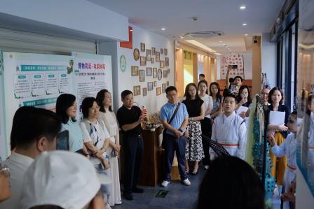 精准诊断促提升  聚力赋能谋发展 ——广东省孔文东名校长工作室团队到罗湖小学开展办学诊断活动