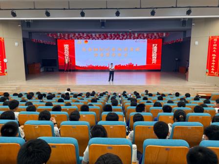 赓续青春荣光 蓄力决胜期末 ——深圳市桂园中学2024级少先队员离队仪式暨入团仪式圆满举行