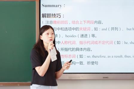 精准视导破瓶颈，专家领航助冲刺——罗湖区教科院专家莅临翠园文锦中学开展初三“靶向提质专项视导”活动