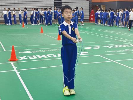 运动启智展风采，活力少年绽芳华——深圳市怡景小学2026盛夏缤纷体艺节之趣味运动会