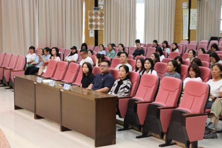 薪火相传续写大爱 家校携手共育未来 ——罗湖小学举行家委会表彰换届活动