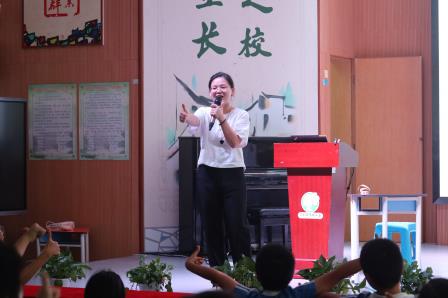医教联动 守护成长——罗湖妇幼专家护航草埔学子脊柱健康