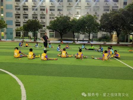 绿茵逐梦展风采——碧波小学 U9 足球队斩获市级联赛第五名