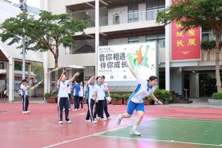 巧制纸鸢逐风去，知行并举绽芳华 ——翠园文锦中学举办第三十五届校园文化艺术节之“筝飞”创艺活动
