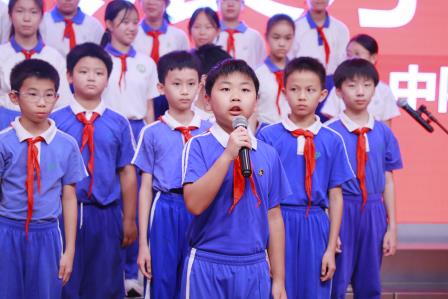 争做净少年，健康伴我行——深圳市仙桐实验小学“净少年”养成教育主题升旗仪式