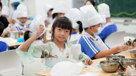 罗湖外语小学开展端午节、父亲节特色实践活动