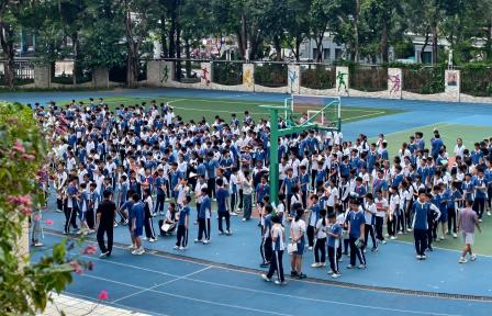 以练筑防 安全护航 ——螺岭锦星学校2026年防震紧急疏散演练纪实