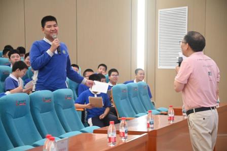 深圳文艺名家驻校计划走进桂园中学 