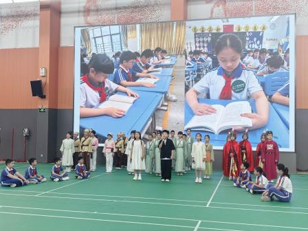 穿越时空的对话：我也要奉献 ——深圳市怡景小学四（2）班“少年诗礼”节目精彩上演