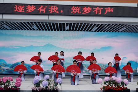 薪火承文脉 少年赴荣光——布心小学开展“传承”主题升旗仪式