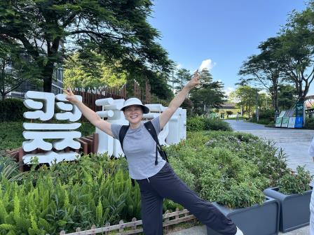 清风健步强体魄，聚力同行促发展 ——罗芳小学工会成功开展2026年教职工户外登山团建活动