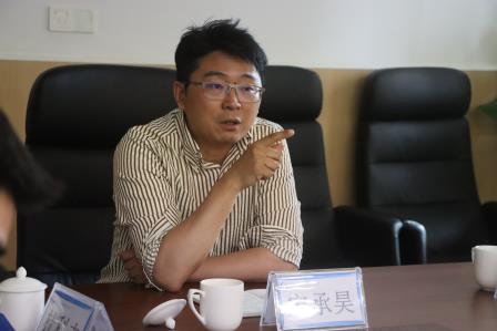 罗湖外语小学召开“精品课程年”课程建设研讨会