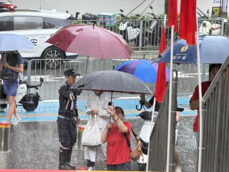 风雨护航暖人心   温情守护逐梦路——翠园东晓创新学校全面做好校家警协同育人工作