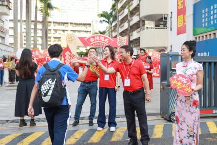 八方守望筑暖盾，少年执笔赴星河——翠园文锦中学2026深圳中考首日暖心护考纪实
