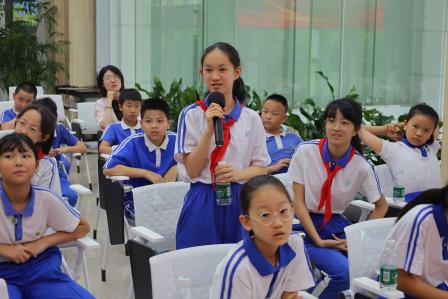  法润童心 与法同行 ——罗湖小学四年级学生走进罗湖区人民法院开展法治研学活动
