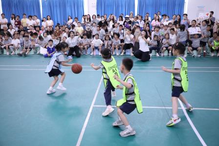 校际联动促衔接，热血赛场助成长——翠竹水贝学校与水贝幼儿园开展幼小衔接活动