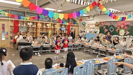 罗湖外语小学“心连心”家长会班级文化布置评比