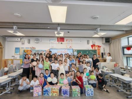 罗湖外语小学举办“心连心”家长会