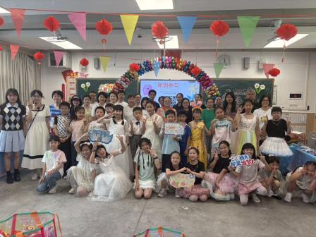 罗湖外语小学举办“心连心”家长会