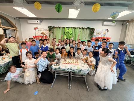 罗湖外语小学举办“心连心”家长会