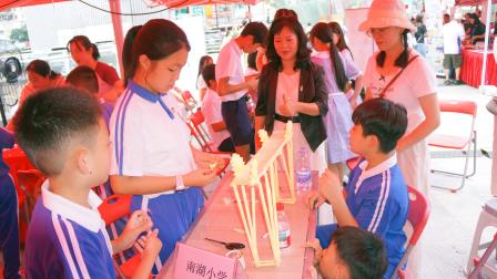 南湖小学斩获第三届“深港家邻聚力”“桥”夺天工 ——深港小学生环保友谊赛冠军