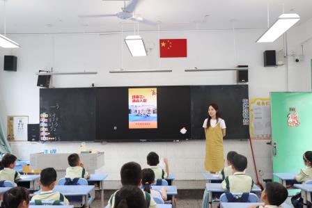 以练筑防，安全“童”行——太白实验学校举行消防疏散演练