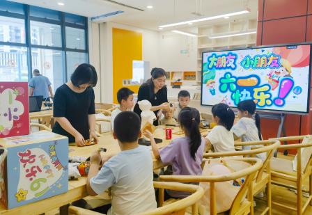 大手牵小手，校园过“六一”—— 深圳北理莫斯科大学附属布心中学亲子手工欢乐上线