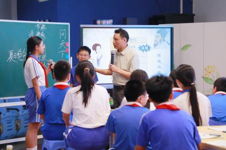 小初教研共探古诗文育人新路径——穆传慧校长到深圳市仙桐实验小学开展《重读<夏日绝句>》示范课