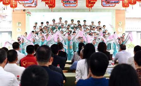 诗遇百草·润泽童心 ——深圳市靖轩小学成功举行首届校园“诗经·草木”文化节