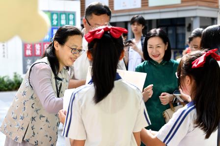诗遇百草·润泽童心 ——深圳市靖轩小学成功举行首届校园“诗经·草木”文化节