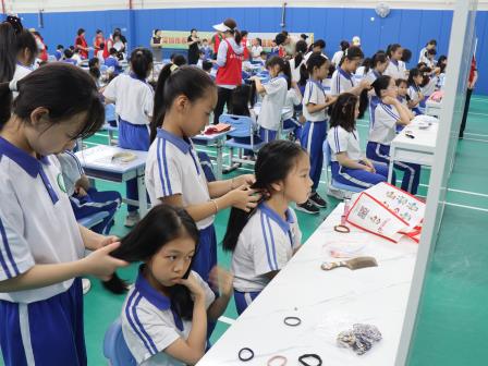 师生同台齐上阵 劳动赛场趣纷呈 ——深圳市泰宁小学举办2026年劳动技能大赛