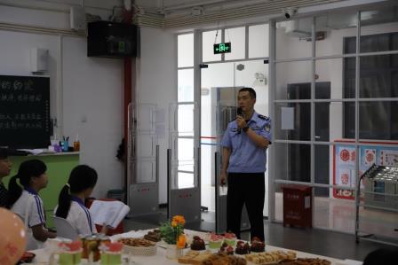 共读润心   幸福育人  —— 向西小学庆祝建党 105 周年家校警《非暴力沟通》分享会