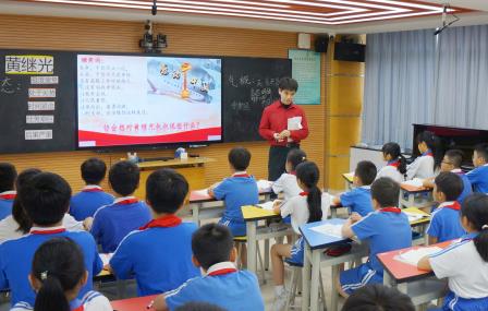 以赛促成长 南湖小学教师队伍在区级赛事中展风采获佳绩