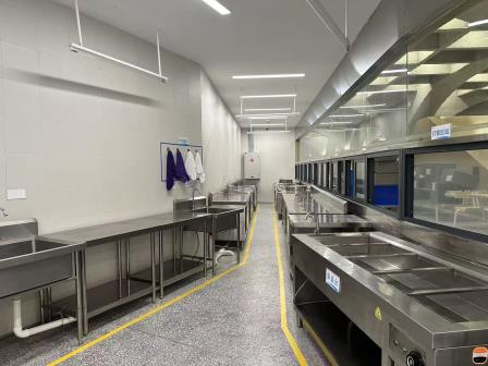 可视化标准化食堂食品安全管理体系中期推进会在罗湖外语小学顺利召开