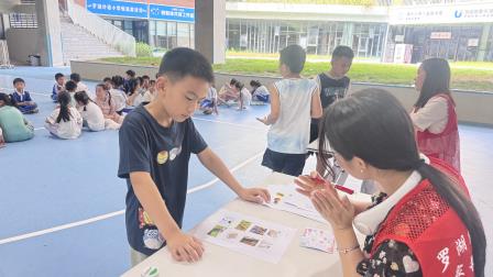 罗湖外语小学开展一二年级核心素养趣味闯关游园活动