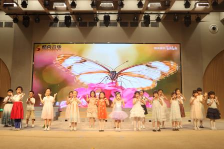 罗湖外语小学举办“童心绘梦 艺展风华”春季社团展演