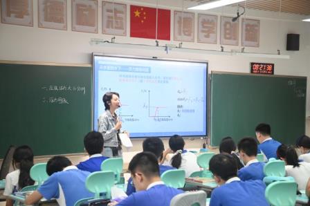 青春有为，执教生辉！｜桂园中学青年教师在“万象杯”教学比赛中斩获佳绩、领跑全区！