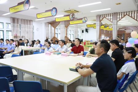 家校警共读，红色润童心——翠园文锦中学联合南湖派出所开展共读分享活动