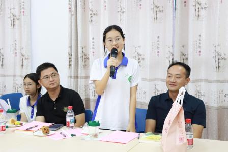 家校警共读，红色润童心——翠园文锦中学联合南湖派出所开展共读分享活动
