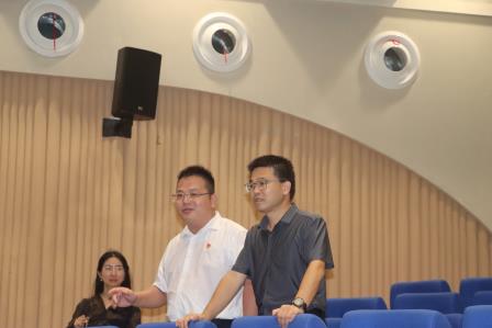 深技大附属坪山实验学校教育同仁到访罗湖外语小学交流学习
