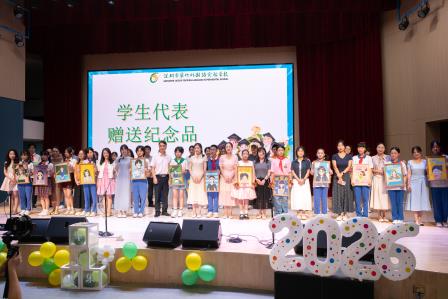 拔节有声，成长有痕——深圳市翠竹外国语实验学校2026届毕业感恩会温情落幕