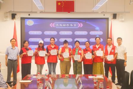 微光成炬，共育朝阳 ——东晓实验学校2025-2026学年家委工作总结表彰会圆满举行