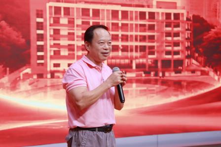 岁月耕耘育桃李 温情欢送敬韶华——深圳市仙桐实验小学举行全体教职工会议暨曾卫平同志荣休仪式