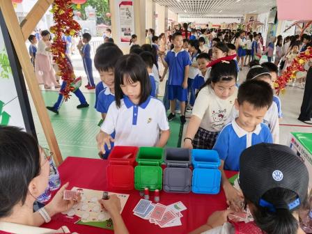 深圳市红桂小学开展一、二年级综合测评期末嘉年华活动